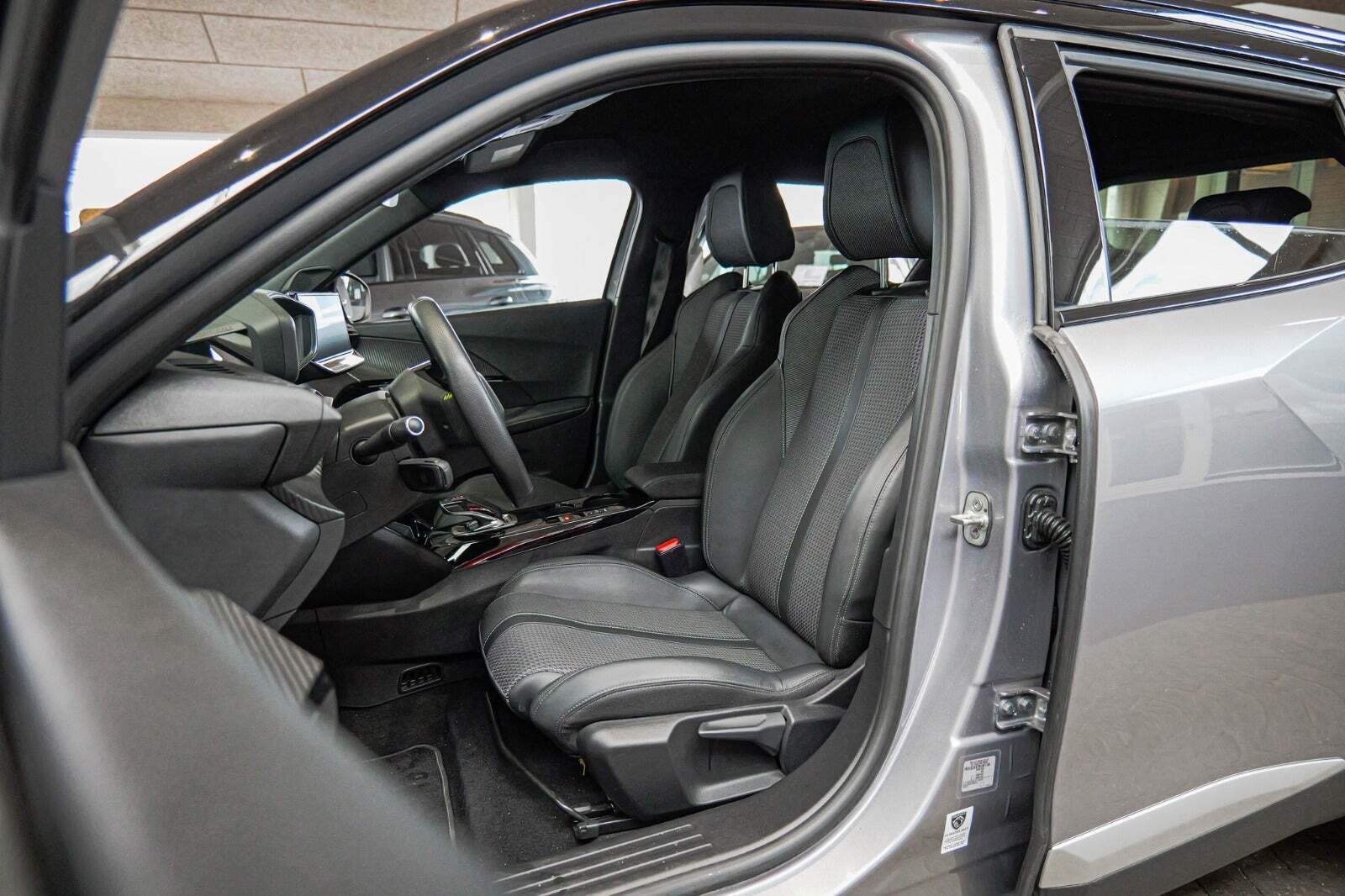 Peugeot e-2008 50 GT