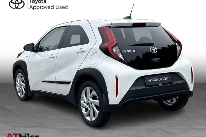 Hvid Toyota Aygo X fra 2022