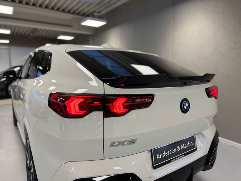 BMW iX2 eDrive20 EL M-Sport 204HK 5d Aut.