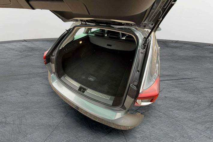 undefined Opel Insignia fra 2018