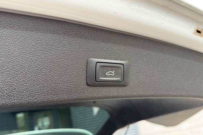 Hvid Audi Q5 fra 2014