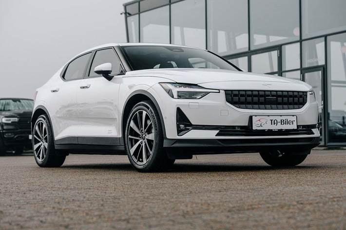 Hvid Polestar 2 fra 2021 set udefra