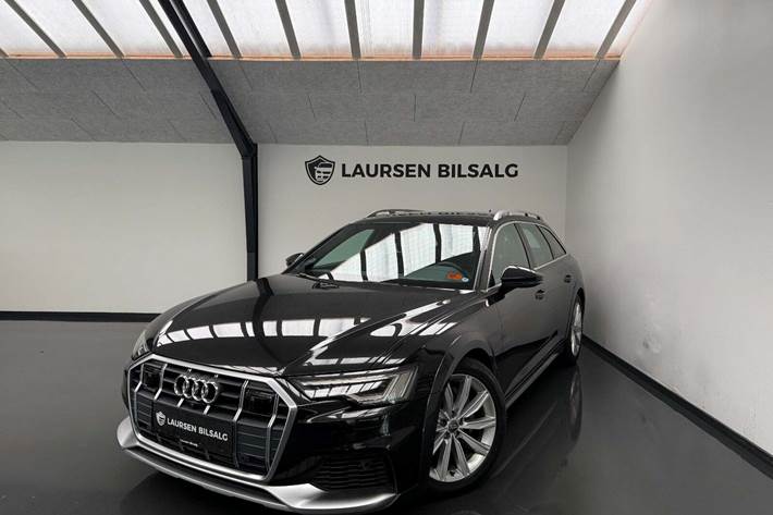 Grå Audi A6 Allroad fra 2020 set udefra