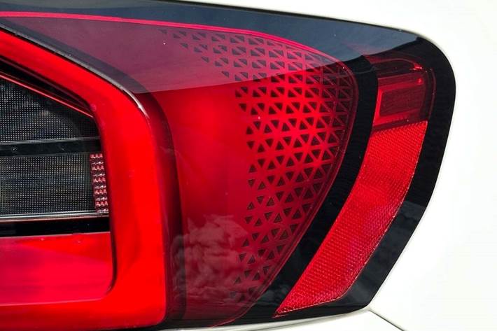 Hvid BMW iX1 fra 2025