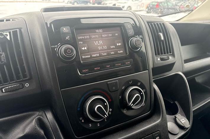 Sort Citroën Jumper 33 fra 2020