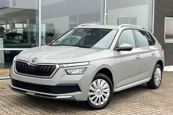 Grå Skoda Kamiq fra 2020 set udefra