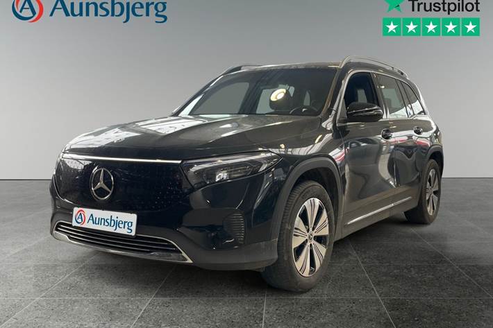Sort Mercedes EQB250+ fra 2025 set udefra