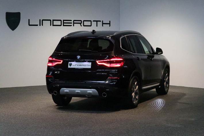 Sort BMW X3 fra 2021