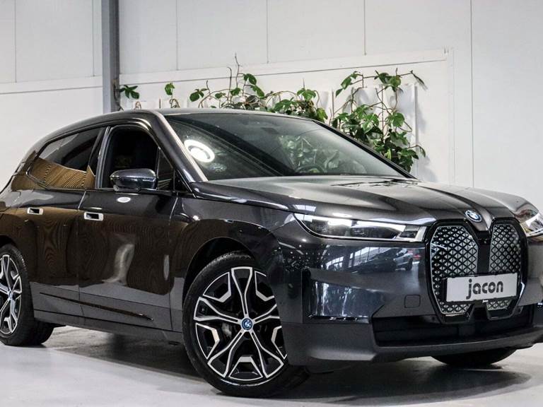 BMW iX xDrive40