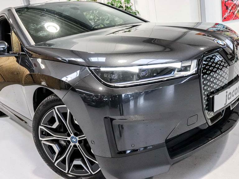 BMW iX xDrive40