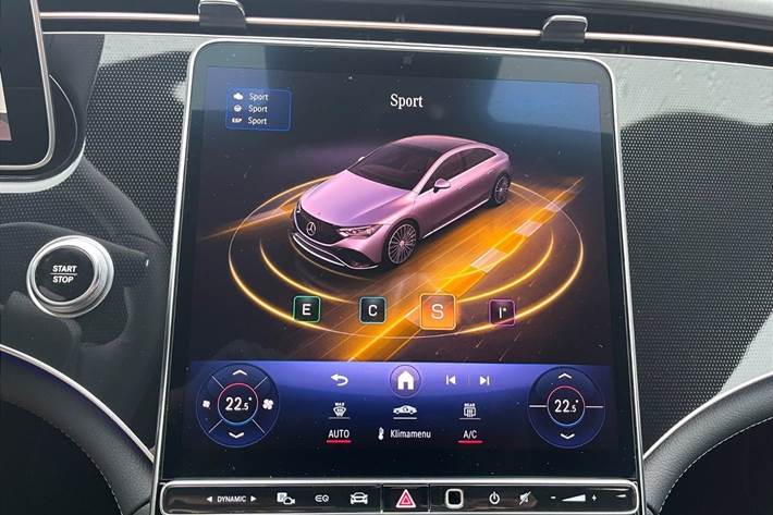 Grå Mercedes EQE 300 fra 2025