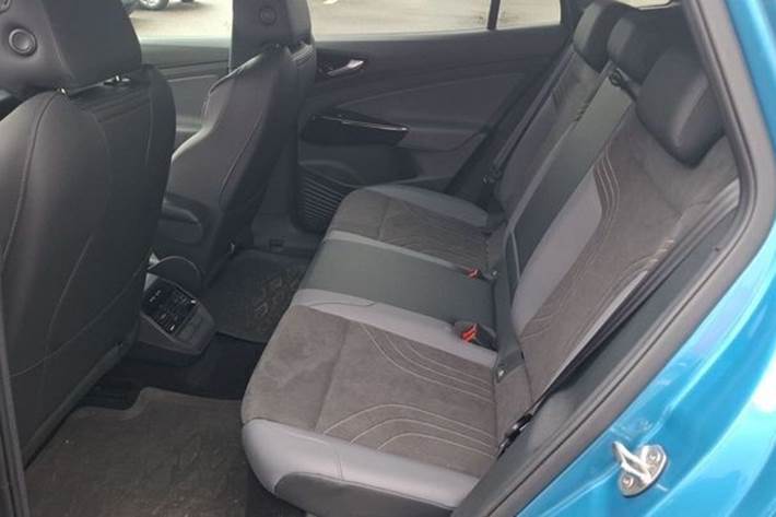 Blå VW ID.4 fra 2024