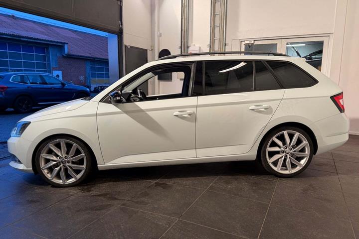 Hvid Skoda Fabia fra 2015