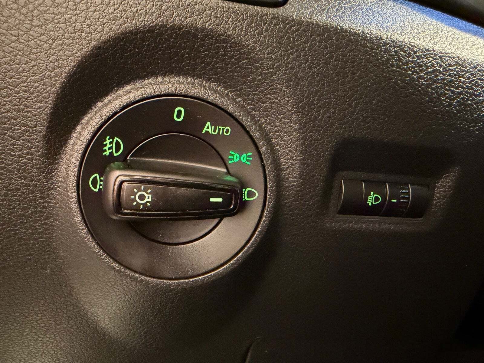 Hvid Skoda Fabia fra 2015