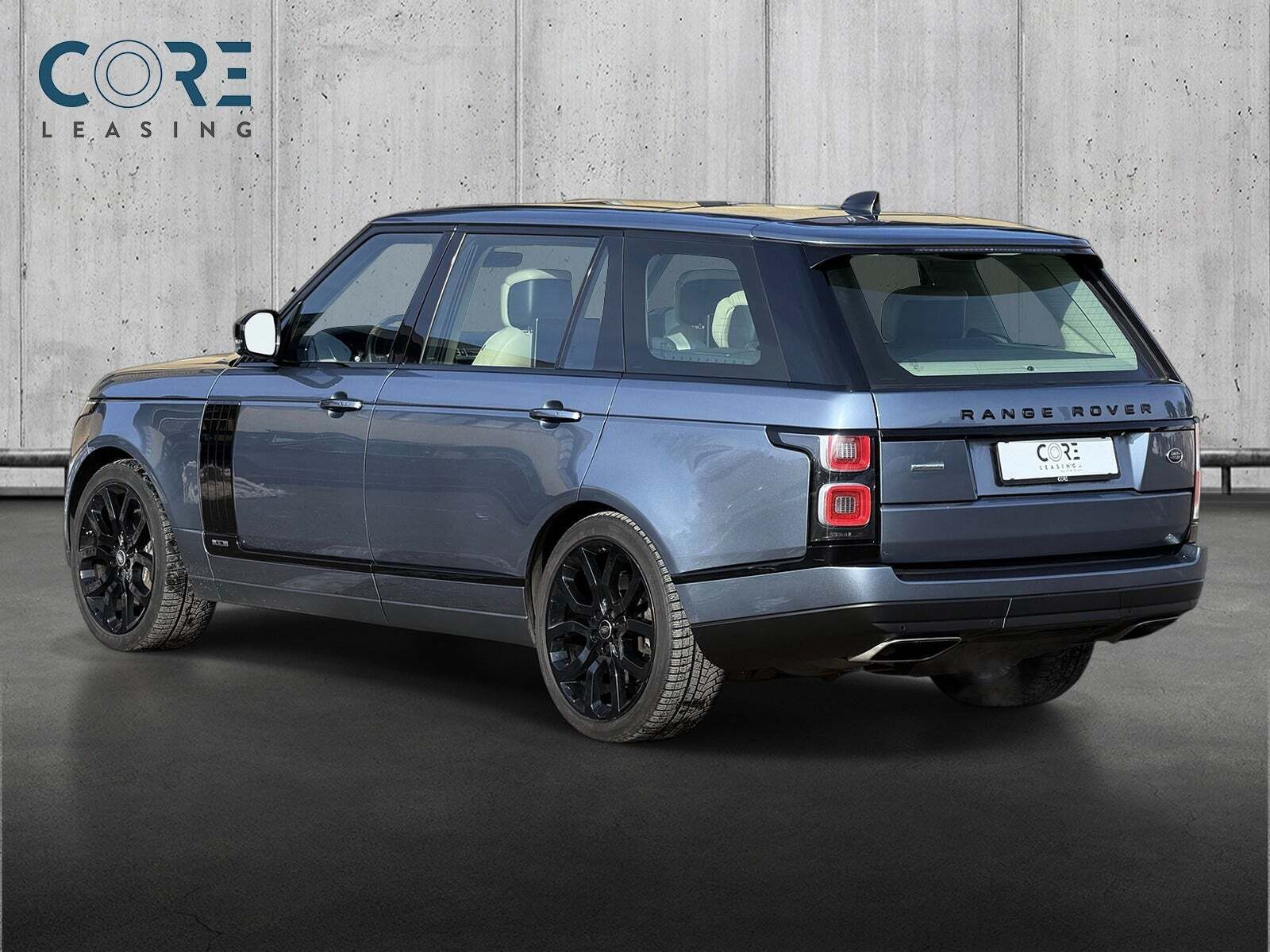 Blå Land Rover Range Rover fra 2018