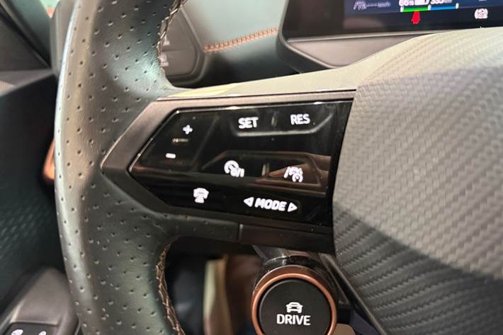 Grå Cupra Born fra 2023