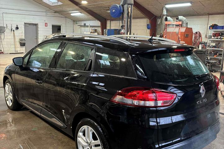 Sort Renault Ny Clio fra 2018