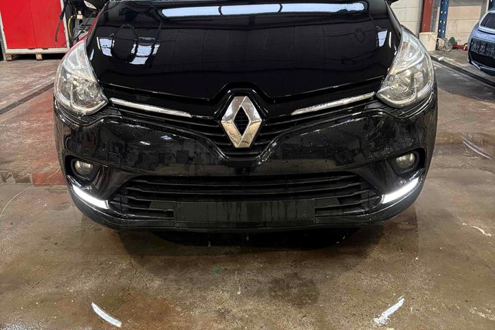 Sort Renault Ny Clio fra 2018
