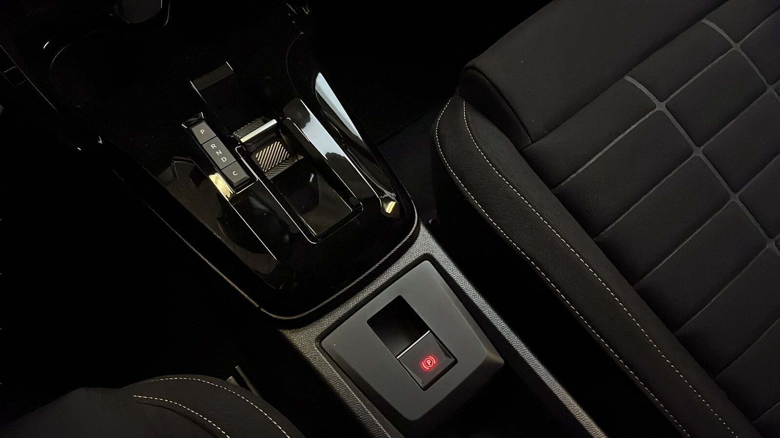 Grå Citroën e-C3 Aircross fra 2025