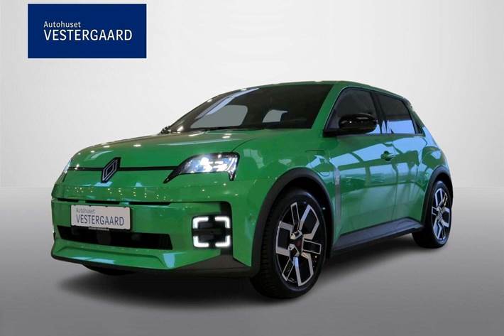 Beige Renault 5 E-Tech fra 2025 set udefra