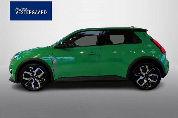 Beige Renault 5 E-Tech fra 2025