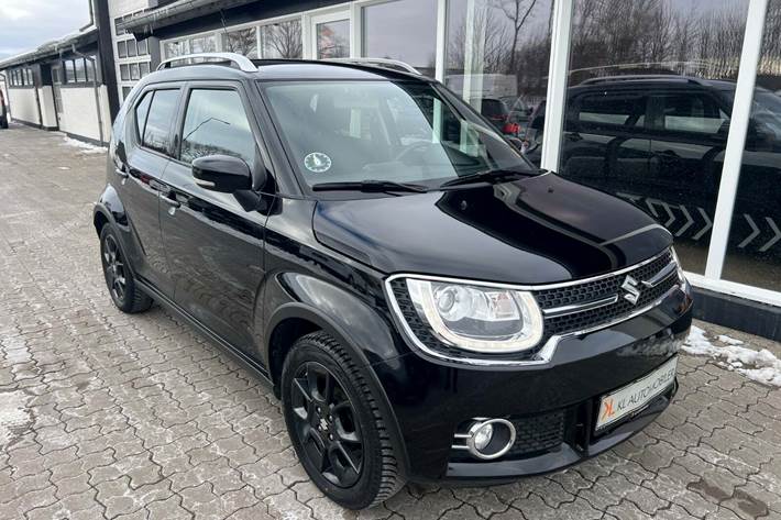 Sort Suzuki Ignis fra 2020 set udefra