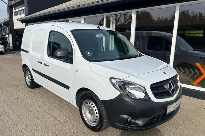 Hvid Mercedes Citan 109 fra 2021