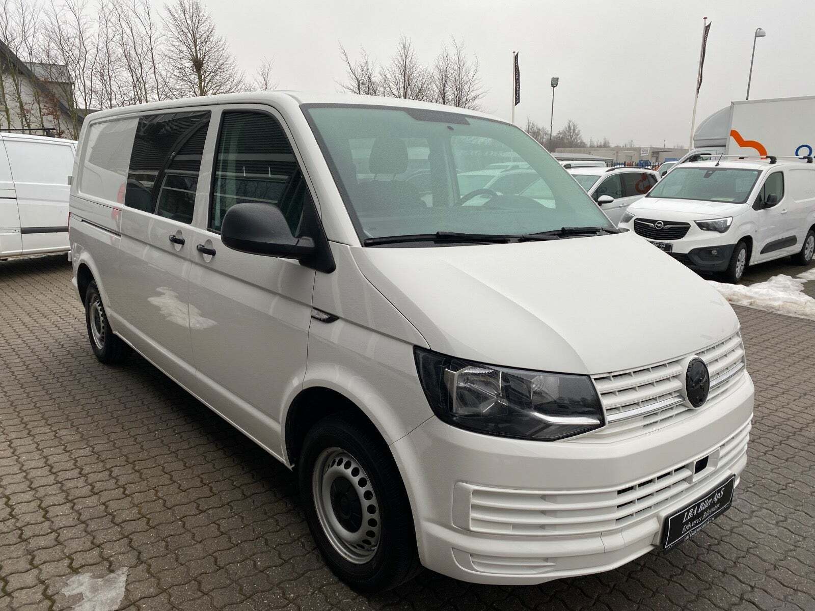 VW Transporter 2,0 TDi 150 Mandskabsvogn DSG