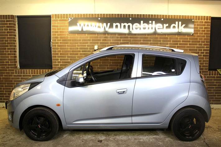 Blå Chevrolet Spark fra 2012