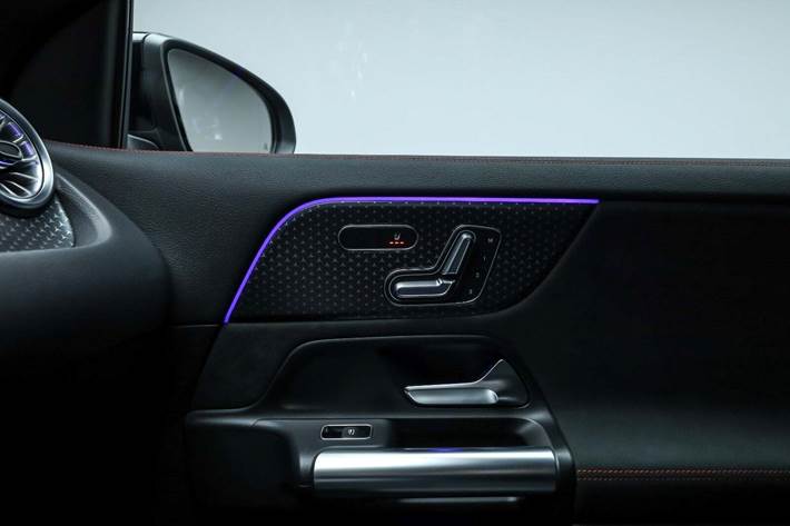 Sort Mercedes EQA250+ fra 2026