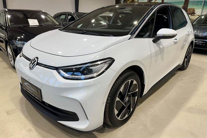 Hvid VW ID.3 fra 2024 set udefra