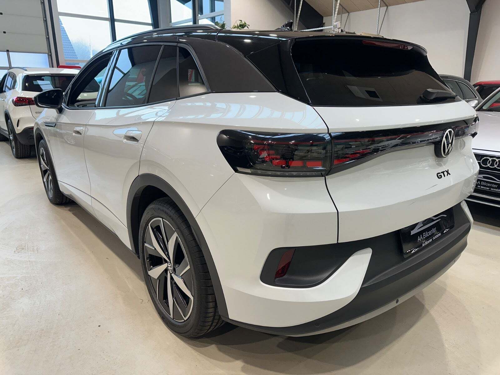 Hvid VW ID.4 fra 2021