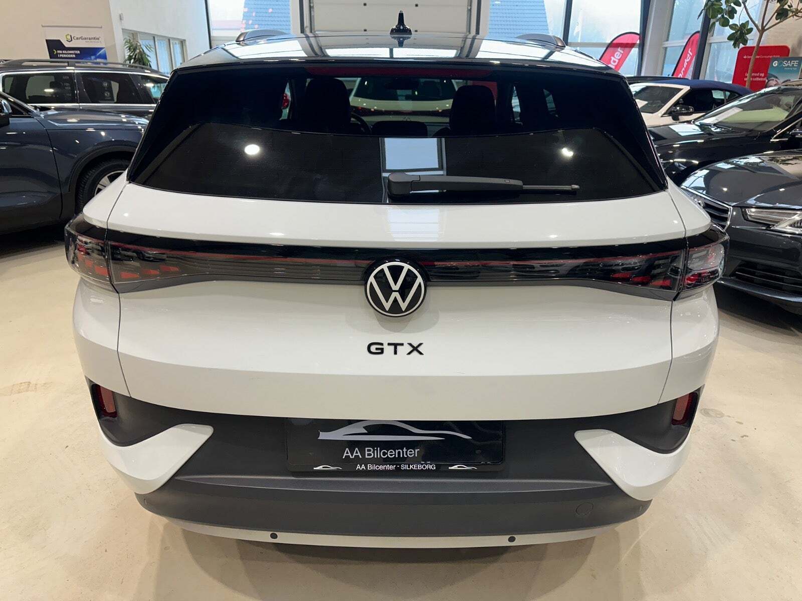 Hvid VW ID.4 fra 2021