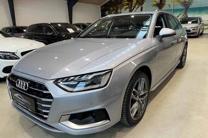 undefined Audi A4 fra 2020 set udefra