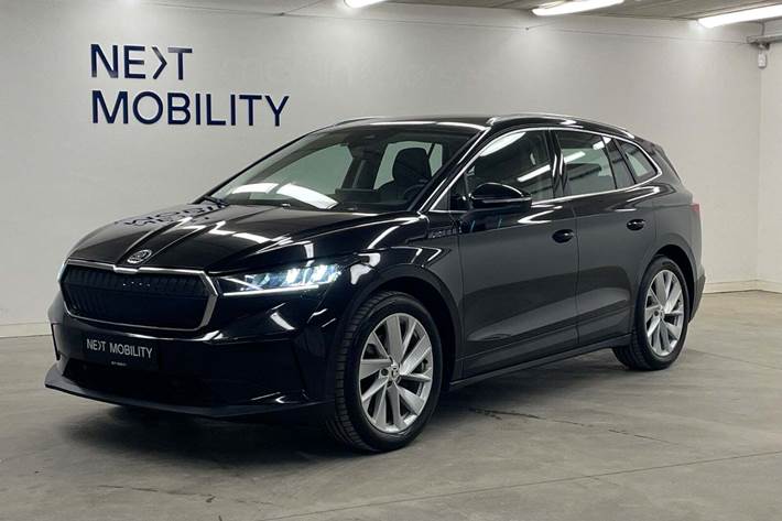 Sort Skoda Enyaq fra 2021 set udefra