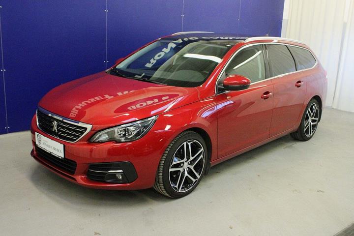 Rød Peugeot 308 fra 2020