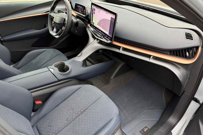 Hvid Cupra Tavascan fra 2024