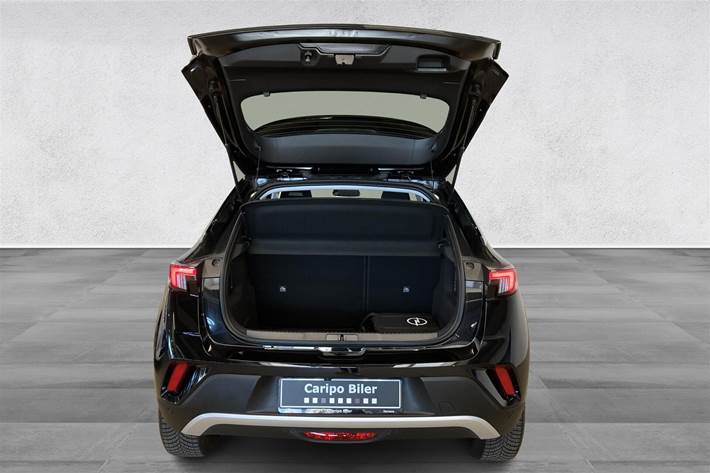 Sort Opel Mokka-e fra 2023