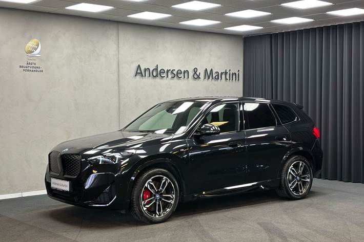 Sort BMW iX1 fra 2025