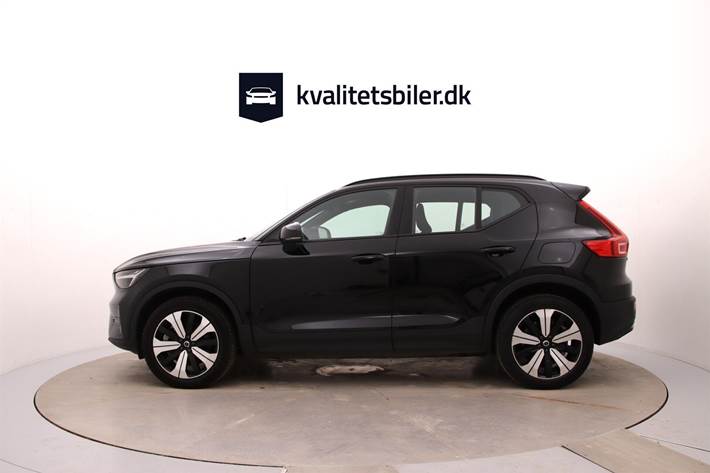 Sort Volvo XC40 fra 2022