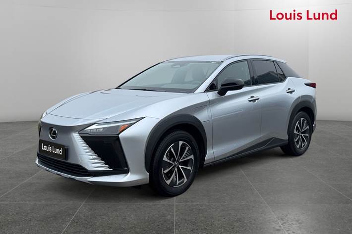 undefined Lexus RZ fra 2025 set udefra