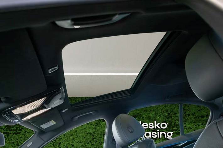 Sort BMW 545e fra 2022