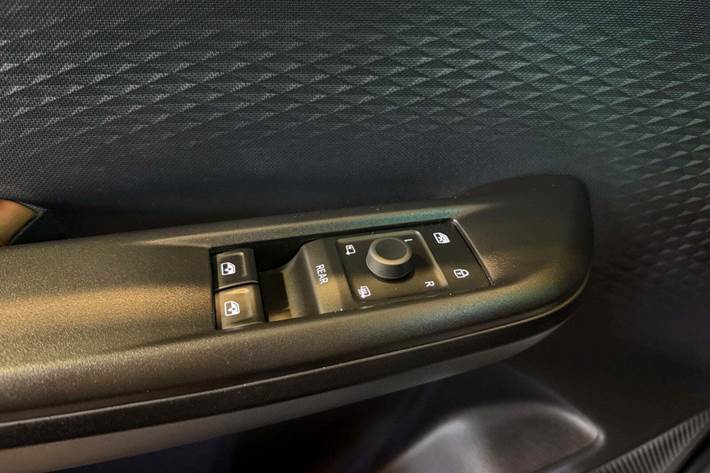 Grå Cupra Born fra 2024