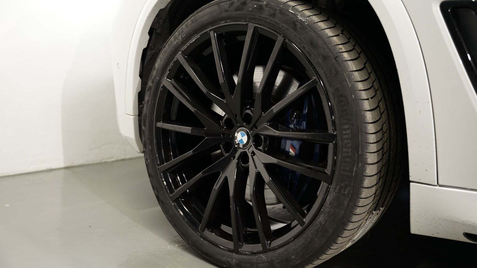 Hvid BMW X5 fra 2021