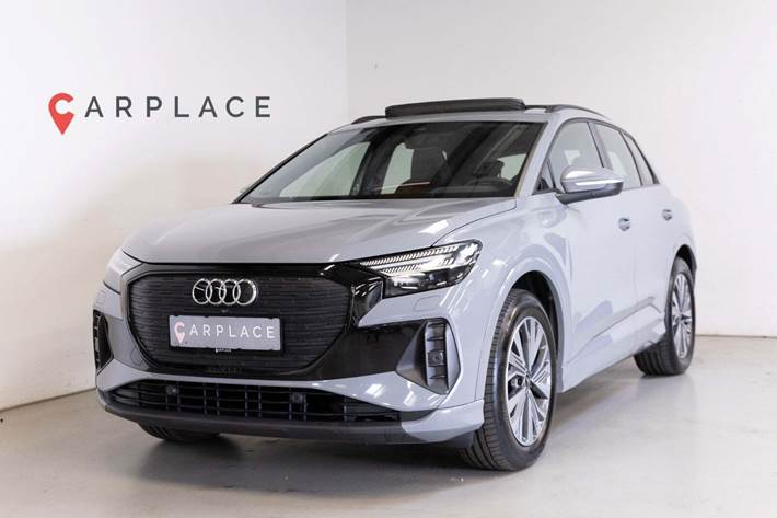 Grå Audi Q4 e-tron fra 2024 set udefra