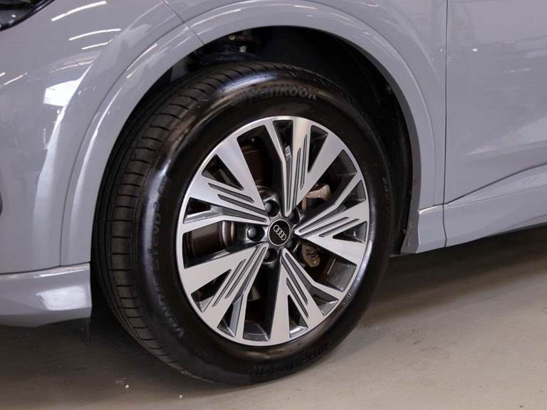 Audi Q4 e-tron 45 Progress