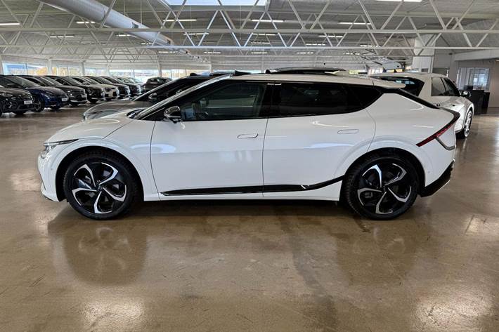 Hvid Kia EV6 fra 2024