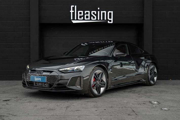 Sort Audi RS e-tron GT fra 2022 set udefra