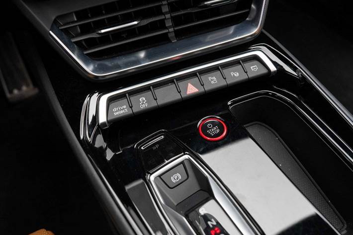 Sort Audi RS e-tron GT fra 2022