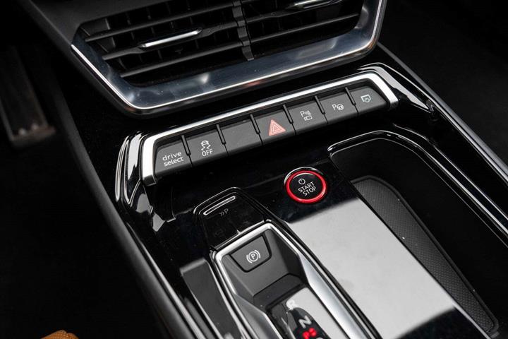 Sort Audi RS e-tron GT fra 2022